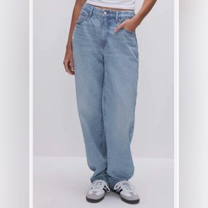 Good American 90’s Baggy Mid-Waist Boyfriend Jeans